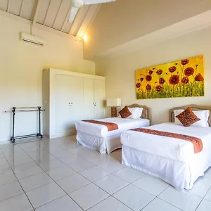 https://villa-mari-camplung-tanduk-seminyak.hotelsseminyak.net