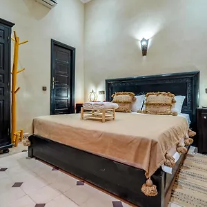 *** Riad Haj Thami Marruecos